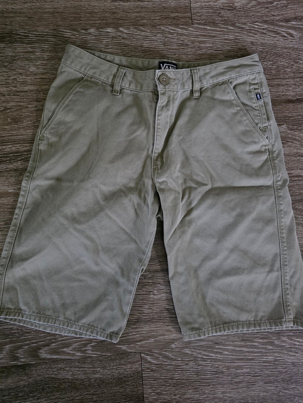 Vans Men’s Khaki Chino Shorts – Size 30 🛹